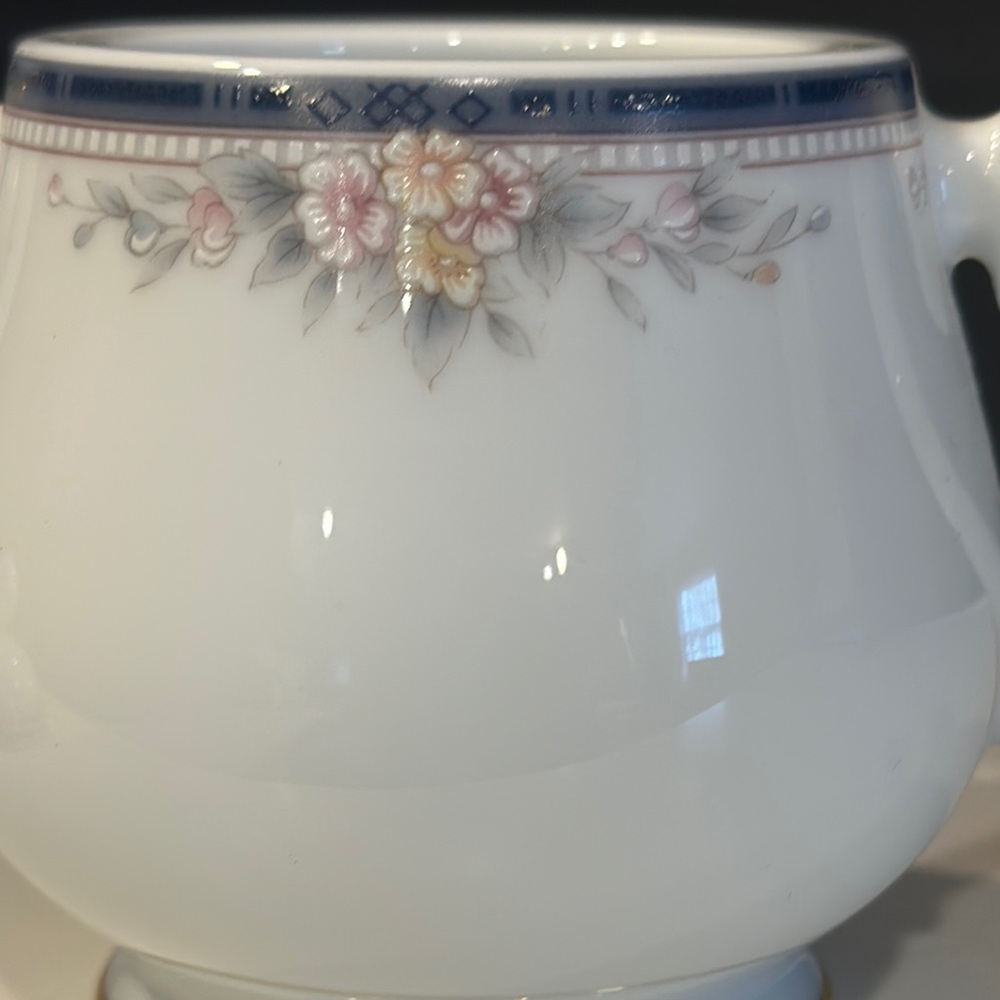 Vintage Noritake Ontario Creamer and Sugar Set - Picture 4 of 9